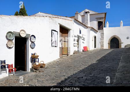 Blick auf die Straße, Monsaraz, Alentejo, Portugal Stockfoto