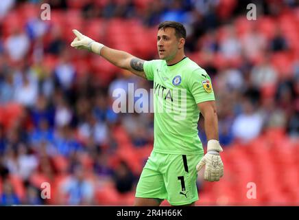 Stockport County Torwart Ben Hinchliffe während des Sky Bet League 2 Play-Off-Finales im Wembley Stadium, London. Foto: Sonntag, 28. Mai 2023. Stockfoto