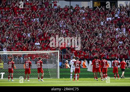 Antwerpen, Belgien. 28. Mai 2023. Antwerpens Spieler wurden nach einem Fußballspiel zwischen dem Royal Antwerpen FC RAFC und der Royale Union Saint-Gilloise am Sonntag, den 28. Mai 2023 in Antwerpen, am 5. Tag der Spiele der Champions in der ersten Liga der „Jupiler Pro League“ der belgischen Meisterschaft, abgebildet. BELGA PHOTO DIRK WAEM Credit: Belga News Agency/Alamy Live News Stockfoto