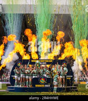 Glasgow, Großbritannien. 28. Mai 2023 28. Mai 2023; Hampden Park, Glasgow, Schottland: Womens Scottish Cup Football Final, Celtic versus Rangers; Celtic Lift The Scottish Cup Credit: Action Plus Sports Images/Alamy Live News Stockfoto