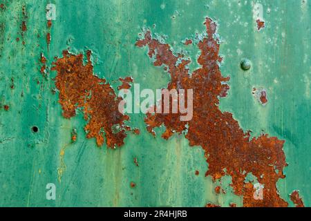 Verwitterter Hintergrund aus altem rostigem Metall Stockfoto