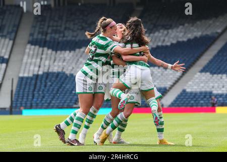 Glasgow, Großbritannien. 28. Mai 2023. Im Finale des Schottischen Pokals der Damen in einem Spiel zwischen Celtic und Rangers gewann Celtic 2 - 0. Die Torschützen waren Natasha Flint, Nummer 26, in 64 Minuten und Claire O'Riodan, Nummer 3, in 68 Minuten. Kredit: Findlay/Alamy Live News Stockfoto