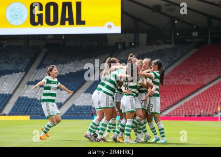 Glasgow, Großbritannien. 28. Mai 2023. Im Finale des Schottischen Pokals der Damen in einem Spiel zwischen Celtic und Rangers gewann Celtic 2 - 0. Die Torschützen waren Natasha Flint, Nummer 26, in 64 Minuten und Claire O'Riodan, Nummer 3, in 68 Minuten. Kredit: Findlay/Alamy Live News Stockfoto