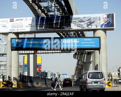 Kairo, Ägypten, Mai 10 2023: Baki Zaki Youssef Autotunnel in New Cairo, General Baky, der die Idee hatte, die Bar Lev Line im Oktober durch Wassernutzung zu zerstören Stockfoto