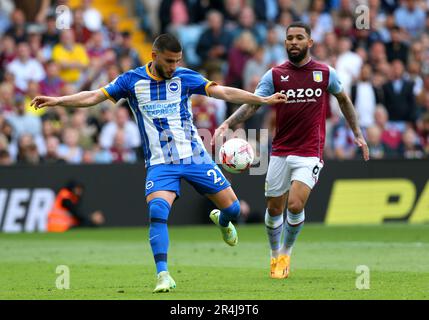 Brighton und Hove Albion's Deniz Unsti (links) erzielt während des Premier League-Spiels in Villa Park, Birmingham, das erste Tor ihrer Seite des Spiels. Foto: Sonntag, 28. Mai 2023. Stockfoto