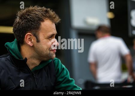 Donington Park Circuit, Leicestershire. 28. Mai 2023 2 Seas Motorsport Mercedes-AMG GT3 Fahrer Jonny Adam während Runde 4 der Intelligent Money British GT Championship auf der Rennstrecke Donington Park in Leicestershire. 28. Mai 2023 Kredit: Jurek Biegus/Alamy Live News Stockfoto