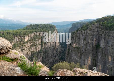 Panoramablick auf den wunderschönen großen Tazi Canyon in der Türkei, Naturlandschaft Stockfoto