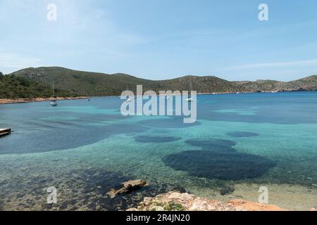 Blick auf den Hafen auf Cabrera Island, Mallorca, Balearen, Spanien Stockfoto