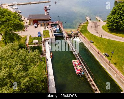 Blick auf Tenney Park, Madison, Wisconsin, USA, an einem schönen Sommertag. Stockfoto