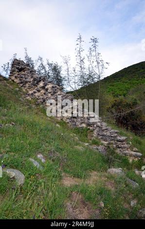 Griechenland, Thessalien, Larisa, Elassona Flampouro Dorf Alte Wassermühlen Ruinen und Fluss Stockfoto
