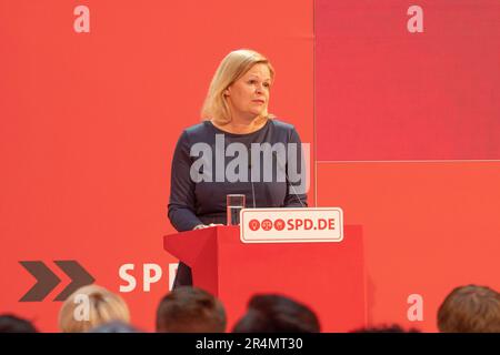 Nancy Faeser spricht auf der 160-jährigen Feier der Existenz des EPD am 23.05.2023 im Parteihauptquartier in Berlin. Stockfoto