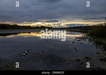 Der Selwyn River ist ein Fluss auf Neuseelands Südinsel, bekannt für seine malerische Schönheit und vielfältige Landschaften. Stockfoto