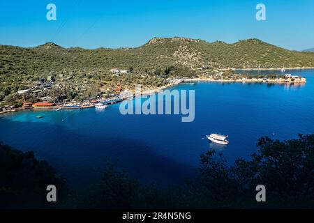 Wunderschöne Limangazi-Bucht auf der Lykischen Straße, Kaş, Türkei Stockfoto