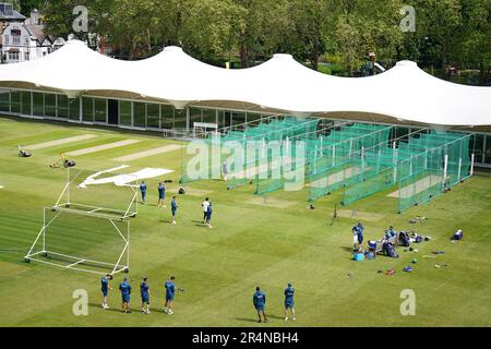 Englische Spieler während einer Nets Session auf Lord's Cricket Ground, London. Foto: Montag, 29. Mai 2023. Stockfoto