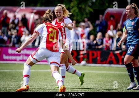 AMSTERDAM - Rosa van Gool erzielt im Finale des Eredivisie Cup 2-2 Punkte zwischen den Fußballspielern von Ajax und FC Twente im Sportkomplex De Toekomst. ANP ROBIN UTRECHT niederlande raus - belgien raus Stockfoto