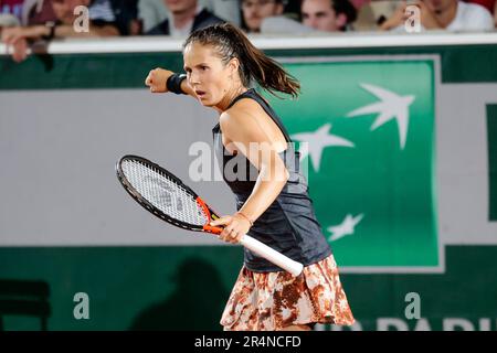 Paris, Frankreich. 28. Mai 2023. Tennis: Grand Slam, WTA Tour - French Open, Singles, Frauen, 1. Runde. Niemeyer (Deutschland) - Kasatkina (Russland). Daria Kasatkina jubelt. Kredit: Frank Molter/dpa/Alamy Live News Stockfoto