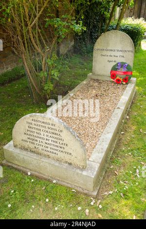 Das Grab von Kapitän George Vancouver (22. Juni 1757 – 10. Mai 1798), der ein britischer Offizier der Royal Navy war. Friedhof der Peterskirche, Petersham, Richmond upon Thames. London (134) Stockfoto