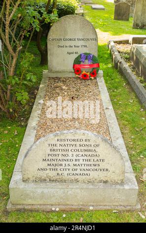 Das Grab von Kapitän George Vancouver (22. Juni 1757 – 10. Mai 1798), der ein britischer Offizier der Royal Navy war. Friedhof der Peterskirche, Petersham, Richmond upon Thames. London (134) Stockfoto