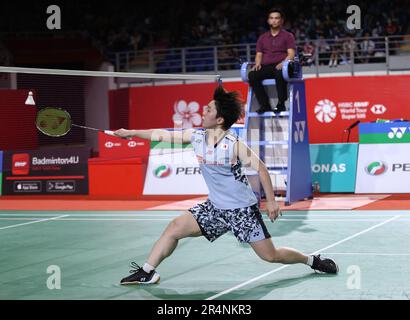 Kuala Lumpur, Malaysia. 28. Mai 2023. Akane Yamaguchi aus Japan spielt gegen Gregoria Mariska Tunjung aus Indonesien während des Finalspiels der Frauen-Singles der Perodua Malaysia Masters 2023 in der Axiata Arena. Akane Yamaguchi gewann mit Punkten; 21/21 : 17/7. Kredit: SOPA Images Limited/Alamy Live News Stockfoto