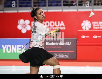 Kuala Lumpur, Malaysia. 28. Mai 2023. Gregoria Mariska Tunjung aus Indonesien spielt während des Finalspiels der Frauen-Singles der Perodua Malaysia Masters 2023 in der Axiata Arena gegen Akane Yamaguchi aus Japan. Akane Yamaguchi gewann mit Punkten; 17/7 : 21/21. Kredit: SOPA Images Limited/Alamy Live News Stockfoto