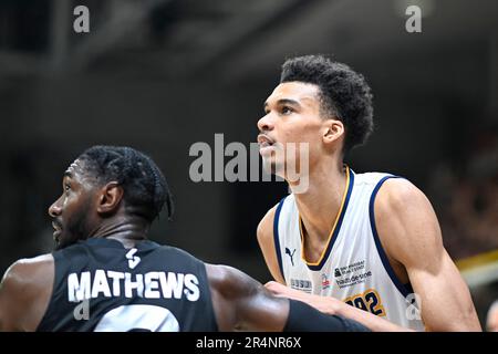 Paris, Frankreich. 28. Mai 2023. Victor Wembanyama während der französischen Meisterschaft, Basketballspiel der Betclic-Elite zwischen ASVEL Basket und Metropolitans 92 (Mets oder Boulogne-Levallois) am 28. Mai 2023 in Levallois, Frankreich. Foto von Victor Joly/ABACAPRESS.COM Kredit: Abaca Press/Alamy Live News Stockfoto