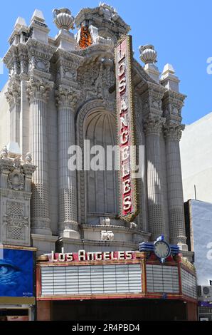 LOS ANGELES, KALIFORNIEN - 17. MAI 2023: Los Angeles Theatre am Broadway in Downtown Los Angeles. Stockfoto