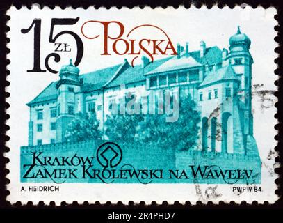 POLEN - CA. 1984: Ein in Polen gedruckter Stempel zeigt das Königsschloss Wawel, die Krakauer Denkmäler Restauration, ca. 1984 Stockfoto