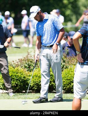 Dublin, Ohio, USA. 29. Mai 2023. Hideki Matsuyama (JPN) auf dem Putting Green beim Memorial Tournament in Dublin, Ohio. Brent Clark/Cal Sport Media/Alamy Live News Stockfoto