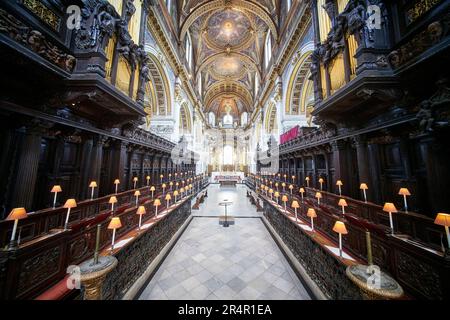 Der Chor, St Paul's Cathedral, London, Großbritannien Stockfoto