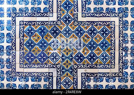 Verzinnte Keramikfliesen auf der Fassade des Hauses der Fliesen (Casa de los Azulejos), Mexiko-Stadt, Mexiko. Stockfoto