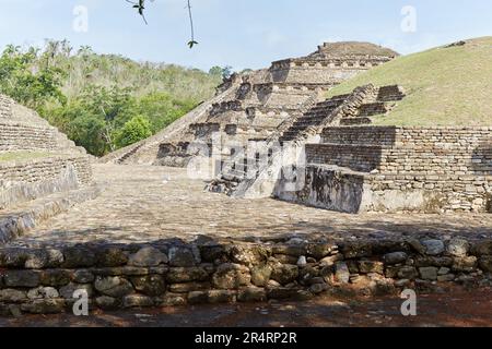 Die majestätischen Ruinen von El Tajin in Veracruz sind einige der kunstvollsten und einzigartigsten mesoamerikanischen Ruinen in Mexiko Stockfoto