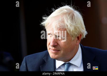 Aktenfoto des ehemaligen Premierministers Boris Johnson, Datum 31/08/2022. Die Minister könnten mit der Covid-19-Untersuchung über die beantragte Veröffentlichung von WhatsApp-Nachrichten und -Tagebüchern von Johnson einen Rechtsstreit antreten. Das Kabinettsbüro hat bis Dienstag, 4pm Uhr Zeit, um auf die Anfrage von Lady Halletts offizieller Untersuchung zu reagieren. Ausgabedatum: Dienstag, 30. Mai 2023. Stockfoto