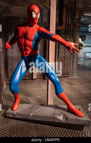 Shah Alam, Malaysia - April 17,2023 : Spider-man's Wachsfigur ausgestellt auf Red Carpet 2 in I-City Shah Alam. Stockfoto