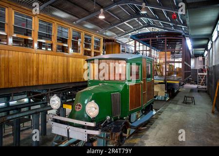 Garagenbahnreparatur mechanische Reparatur des Soller-Zuges im Bahnhof Soller. Tren de Soller, historischer Zug, der Palma de Mallo verbindet Stockfoto