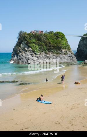 Die Insel am Towan Beach in Newquay in Cornwall im Vereinigten Königreich. Stockfoto