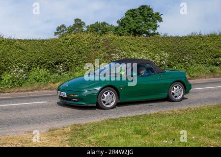 1992 90s Neunziger Green Lotus Elan SE Turbo Roadster 1588 ccm; auf der Capesthorne Hall Cheshire Classic Show, 2023 Stockfoto