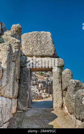 North (Postern) Gate, 1250 v. Chr., Zitadelle von Mykene, Region Peloponnes, Griechenland Stockfoto