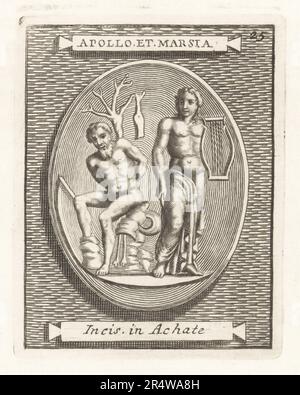 Griechischer gott Apollo mit Lyre und Messer, neben dem Satyr Marsyas, gefesselt an einen Baum unter einer Doppelflöte oder Aulos. Marsyas wurde lebendig gehäutet. Apulu, chthonischer himmelsgott, für die Etruskaner. Von einem eingravierten Achatstein. Apollo und Marsia. INCIS in Achate. Copperplate-Gravur von Francesco Valesio, Antonio Gori und Ridolfino Venuti's Academia Etrusca, Museum Cortonense in Quo Vetera Monumenta, (etruskische Akademie oder Museum von Cortona), Faustus Amideus, Rom, 1750. Stockfoto