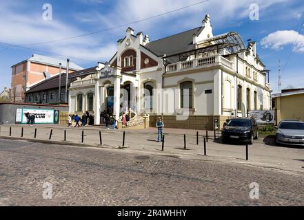 Lemberg, Ukraine - Mai 2023: Visa Application Center of Canada in Ukraine. Zentrum für die Lieferung biometrischer Daten für die Beantragung eines Visums nach Kanada Stockfoto