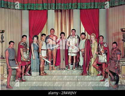 Spartacus ist ein 1960 American epic historisches Drama Film von Stanley Kubrick Regie und Hauptdarsteller Kirk Douglas als die rebellische Sklave des Titels. Das Drehbuch wurde nach dem Roman Spartacus von Howard Schnell. Es wurde von der Lebensgeschichte der historischen Figur Spartacus und die Ereignisse des Dritten sklavische Krieg inspiriert. Stockfoto