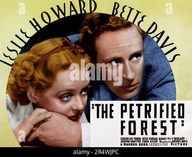 Der Versteinerte Wald ist ein 1936 American Film, in den Hauptrollen Leslie Howard, Bette Davis, und Humphrey Bogart. Ein Vorläufer des Film noir, es war von Robert E. Sherwood's Bühne mit dem gleichen Namen angepasst. Stockfoto