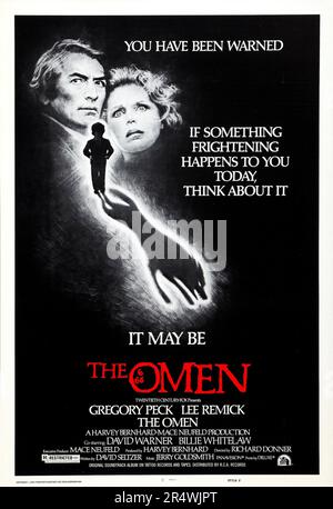 Die Omen ist ein 1976 britische/amerikanische Thriller Horror Film unter der Regie von Richard Donner. Der Film stars Gregory Peck, Lee Remick und Leo McKern. Es ist der erste Film in der Omen-Serie und wurde von David Seltzer Drehbuch. Stockfoto