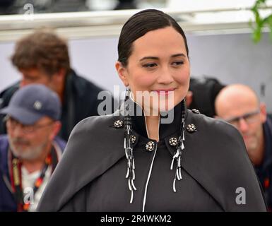 Lily Gladstone (Kleid von Chanel Haute Couture) Fotoaufruf des Films „Killer des Blumenmondes“ 76. Cannes Filmfestival 21. Mai 2023 Stockfoto