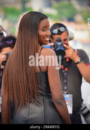 Karidja Touré (Kleid von Givenchy) Fotoaufruf der Jury Cinef and Courts métrages 76. Filmfestival Cannes 23. Mai 2023 Stockfoto