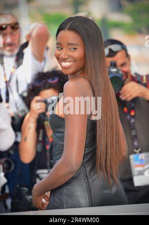 Karidja Touré (Kleid von Givenchy) Fotoaufruf der Jury Cinef and Courts métrages 76. Filmfestival Cannes 23. Mai 2023 Stockfoto