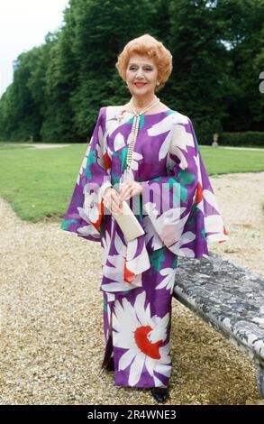 UN château au soleil (Fernsehserie) Jahr 1988 Frankreich Regisseur: Robert Mazoyer Edwige Feuillère Shooting Picture Stockfoto