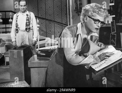 Geboren gestern 1950 - USA Broderick Crawford , Judy Holliday Director: George Cukor, basierend auf einem Stück von Garson Kanin Stockfoto