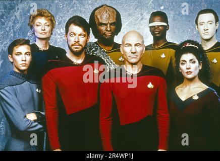 Star Trek: The Next Generation TV Series 1987 - 1994 USA Creation : Gene Roddenberry Wil Wheaton, Diana Muldaur, Jonathan Frakes, Michael Dorn, Patrick Stewart, Levar Burton, Marina Sirtis, Brent Spiner Stockfoto