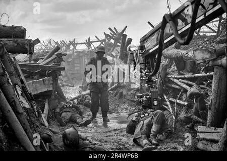 Im Westen nichts Neues All quiet on the Western Front Jahr : 2022 Deutschland Vereinigtes Königreich USA Regisseur : Edward Berger Felix Kammerer Shooting picture Stockfoto