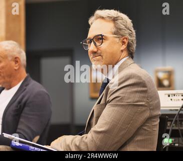 Bergamo Bergamo, Italien. 30. Mai 2023. Um Bergamo Brescia zu feiern, schlägt Rai Dokumentarfilme „The Mountains of Culture“ vor, einen Dokumentarfilm, der das künstlerische Erbe der Bergamo und Brescia Valley erzählt. Credit: Independent Photo Agency/Alamy Live News Stockfoto